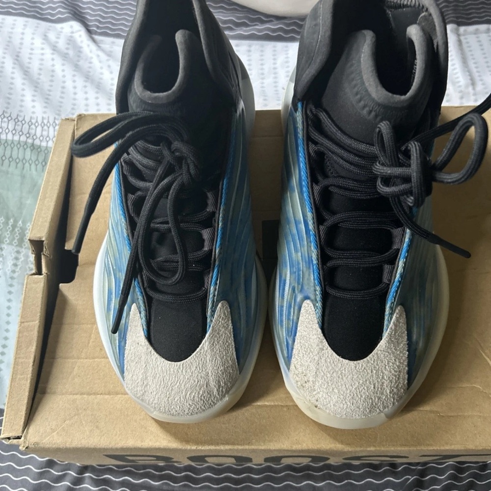 Men yeezy quantum size8